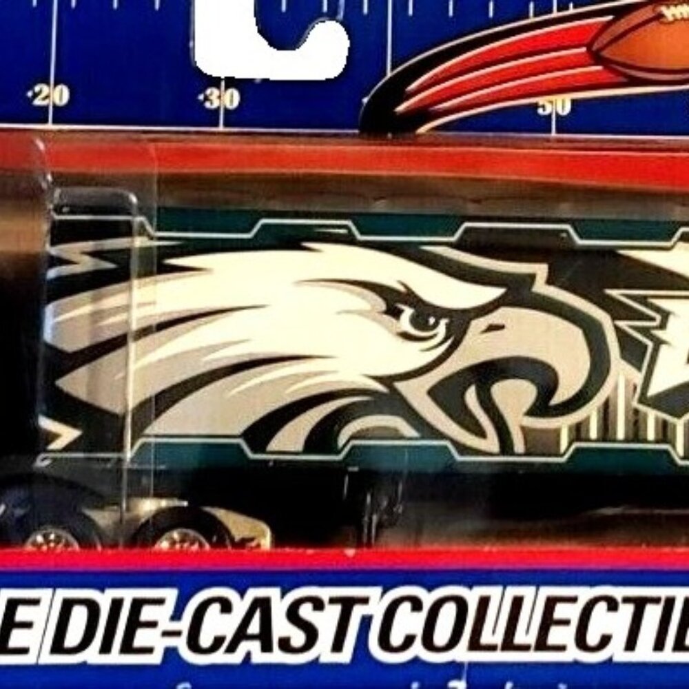 NFL Philadelphia Eagles Tractor Trailer Peterbilt Die cast 1:80 Scale NEW IN BOX